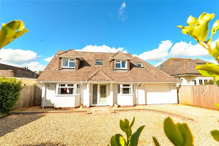 4 Bedroom Detached Bungalow For Sale In Solent Drive, Barton On Sea, BH25