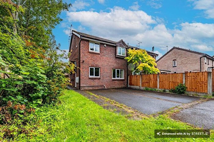 1 Bedroom Semi-Detached House For Sale In Birling Close, Nottingham, NG6