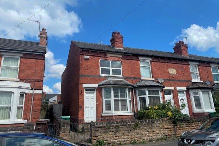 3 Bedroom Terraced House To Rent In Broomhill Road, Nottingham, NG6