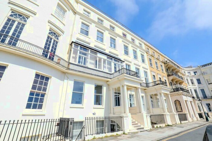2 Bedroom Apartment To Rent In Eastern Terrace, Brighton, BN2