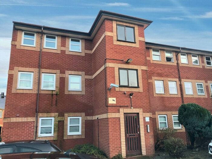 2 Bedroom Flat To Rent In Windsor Mews, Adamsdown Square, Roath, Cardiff CF24