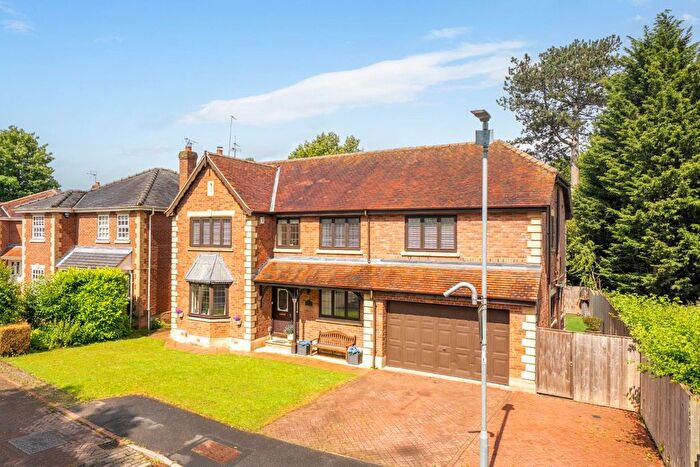 4 Bedroom Detached House For Sale In The Beeches, Wetherby, LS22