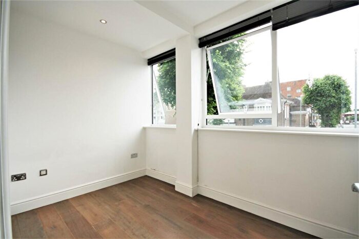 2 Bedroom Apartment To Rent In The Legacy, - Denmark Villas, BN3