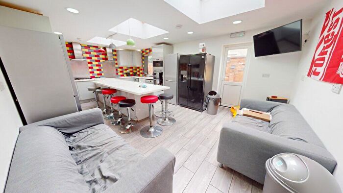 9 Bedroom House To Rent In Selly Hill Road, Selly Oak, Birmingham, B29