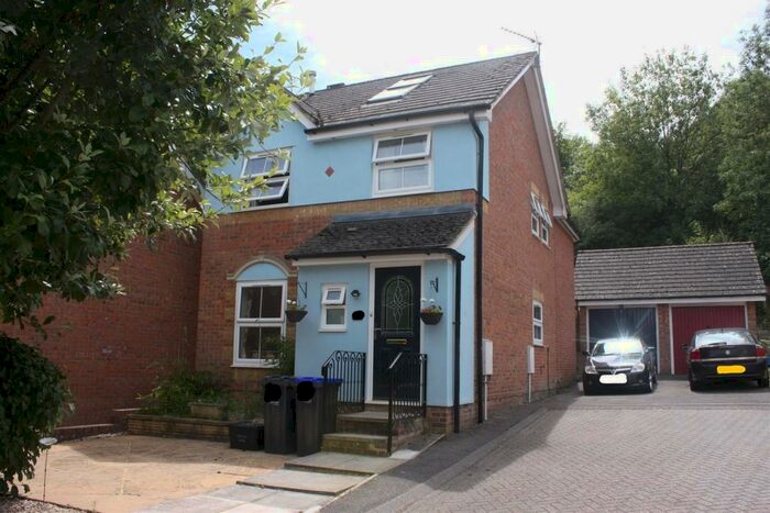 1 Bedroom Flat To Rent In Bishopdown Farm - The Oakbournes, SP1