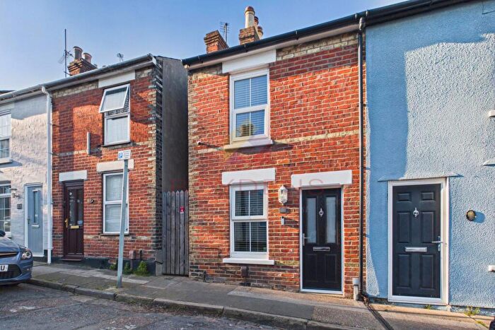 2 Bedroom End Of Terrace House For Sale In Cedars Road, Colchester, CO2