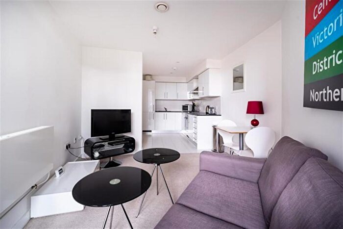 1 Bedroom Flat To Rent In The Foundry, Plumbers Row, E1