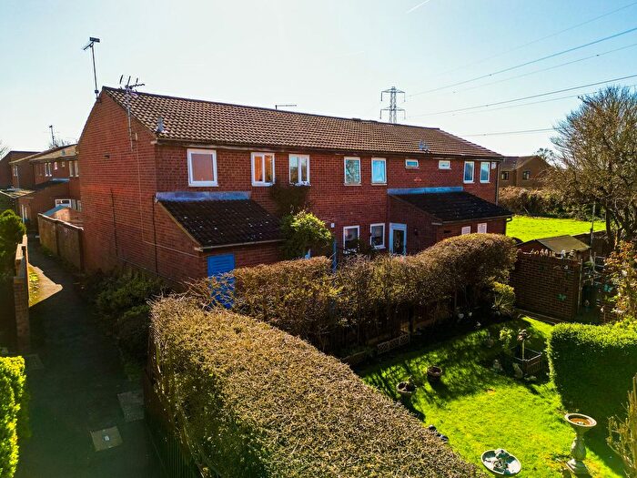 3 Bedroom Terraced House For Sale In Witham Way, Aylesbury, HP21