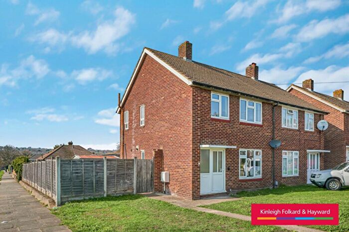 3 Bedroom Property To Rent In Calvin Close, Orpington, Kent, BR5