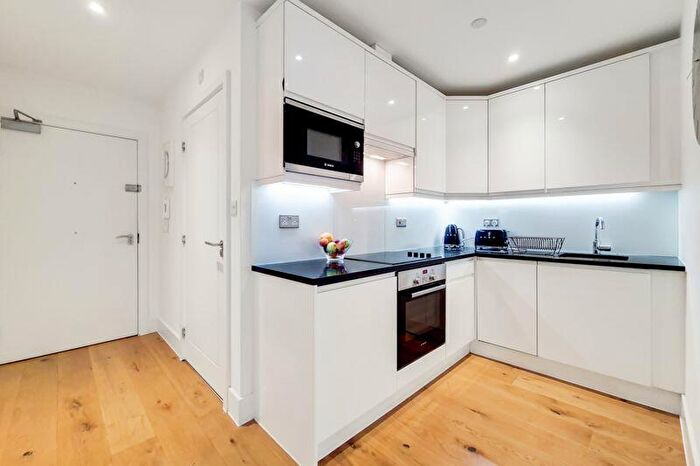 1 Bedroom Flat For Sale In Scarbrook Road, Croydon, CR0