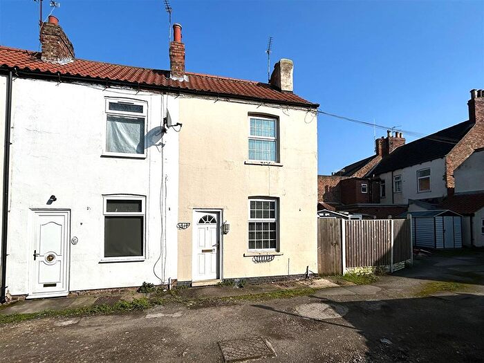1 Bedroom End Of Terrace House For Sale In Kayes Terrace, Selby, YO8