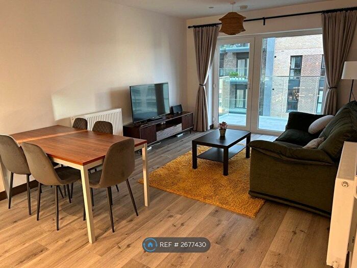 2 Bedroom Flat To Rent In Edinburgh Gate, Harlow, CM20