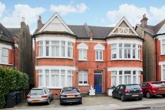 1 Bedroom Apartment To Rent In Compton Road, Winchmore Hill, N21