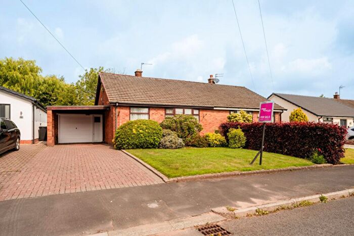 2 Bedroom Semi-Detached Bungalow For Sale In Noel Gate, Aughton, L39