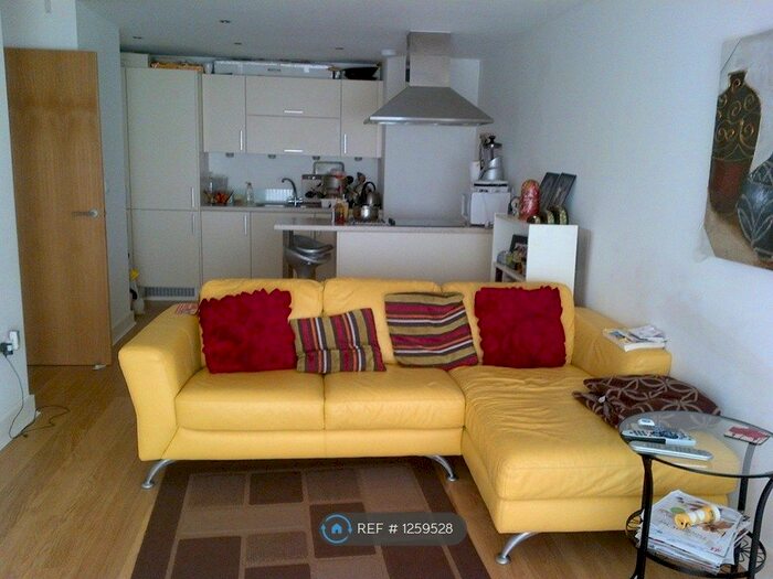 2 Bedroom Flat To Rent In Woolners Way, Stevenage SG1