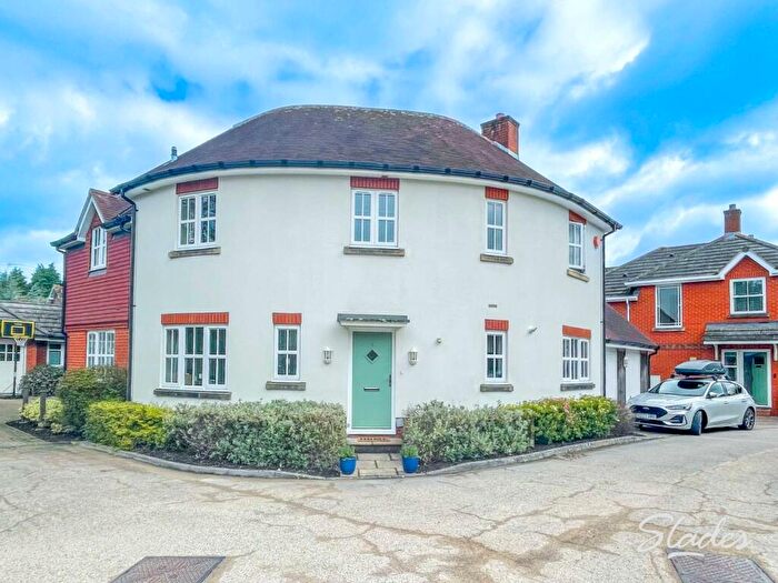 4 Bedroom Detached House To Rent In Foxgloves, Bransgore, Dorset, BH23