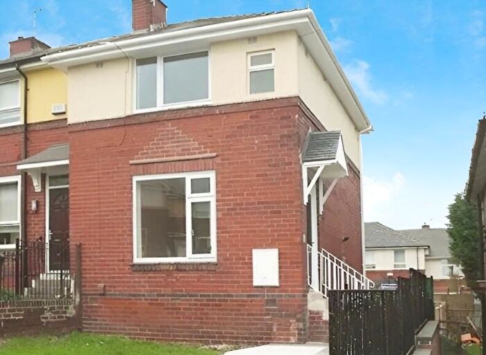 2 Bedroom End Of Terrace House To Rent In Wragg Road, Sheffield, South Yorkshire, S2
