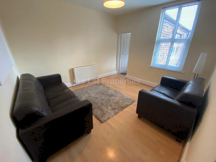 1 Bedroom Apartment To Rent In Clyde Road, Didsbury, M20