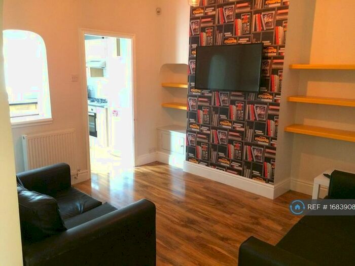 4 Bedroom Terraced House To Rent In Wildman Street, Preston, PR1