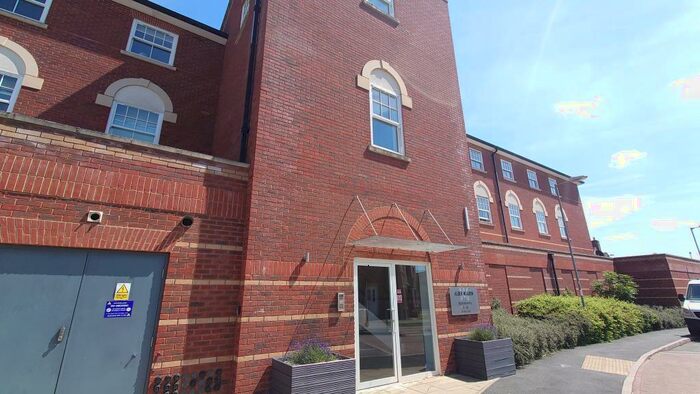 2 Bedroom Flat To Rent In Alder Meadow, Warwick, CV34
