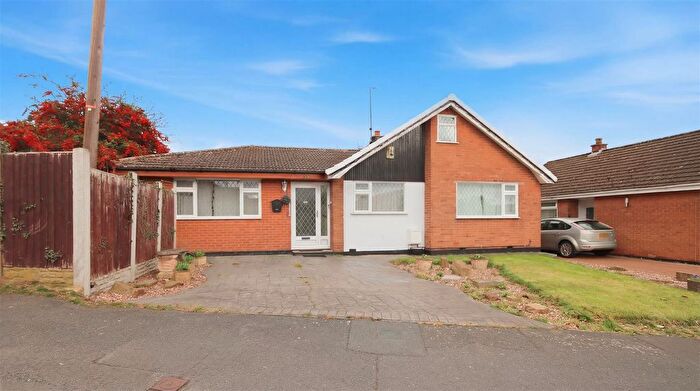 2 Bedroom Detached Bungalow For Sale In Elliott Drive, Inkersall, Chesterfield, S43