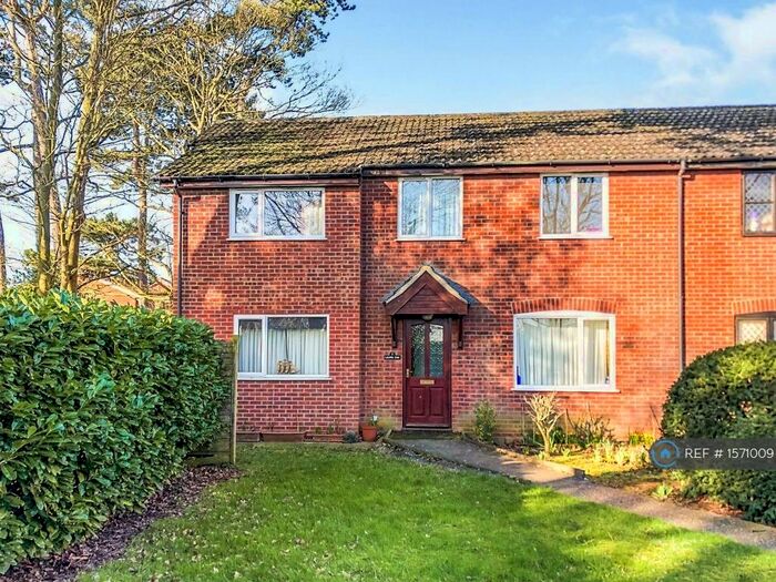 5 Bedroom Semi-Detached House To Rent In William Armstrong Close, Elmswell, Bury St. Edmunds, IP30