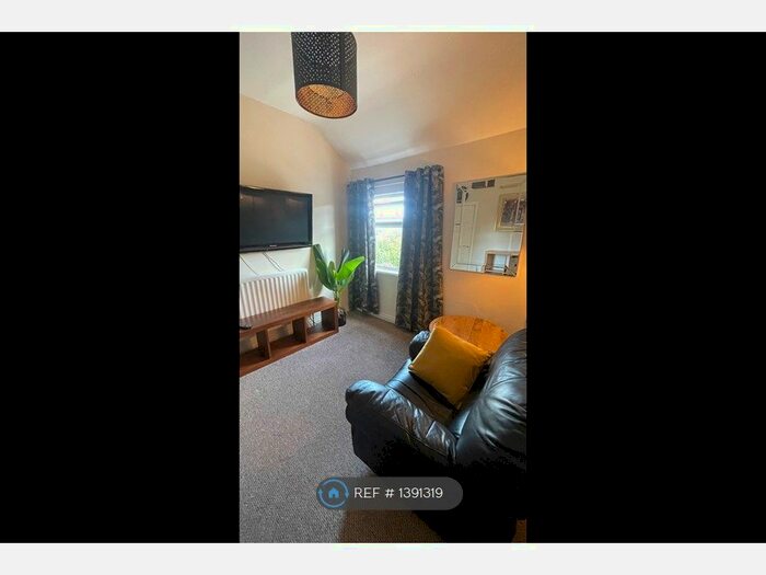 1 Bedroom Flat To Rent In Belfast, Belfast, BT4
