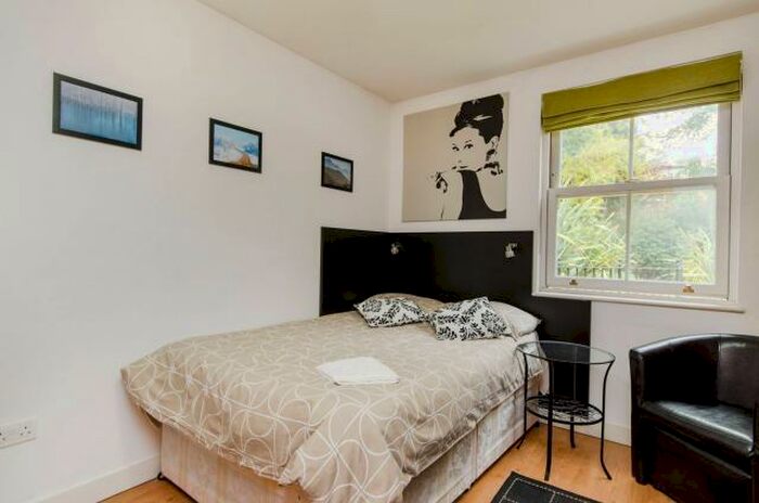 Studio To Rent In Finchley Road, Hampstead, London, NW3