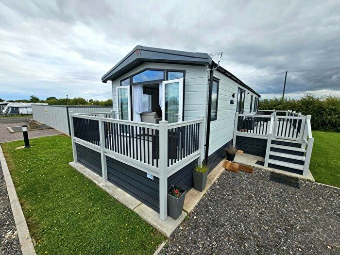 2 Bedroom Park Home For Sale In Rivulet Leisure Park, Low Road, Croft, PE24