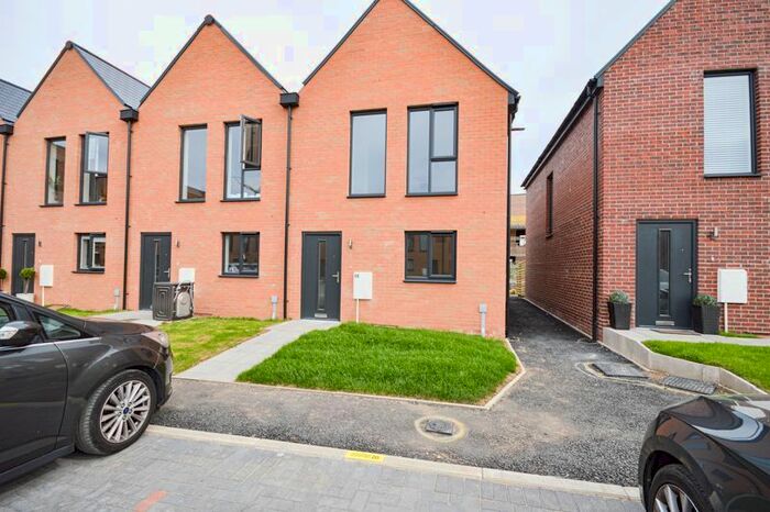 2 Bedroom End Of Terrace House To Rent In Crest Way, Blyth, NE24