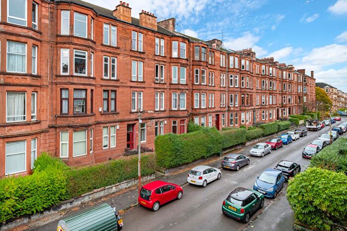 3 Bedroom Flat For Sale In Garthland Drive, Dennistoun, Glasgow, G31