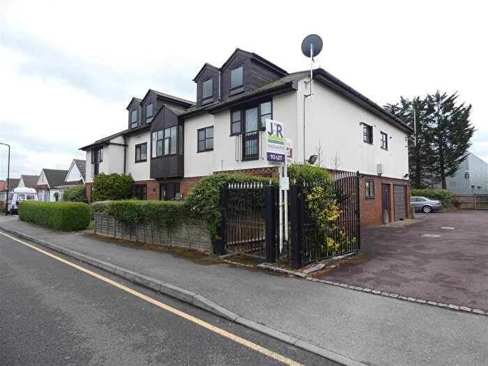 2 Bedroom Flat To Rent In Marlborough Court, Iona Crescent, Cippenham, SL1