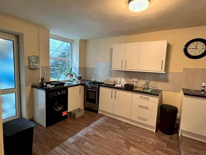 3 Bedroom Property To Rent In Commercial Street, Abergwynfi, Port Talbot, SA13