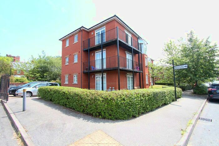 1 Bedroom Flat To Rent In Lady Aylesford Avenue, Stanmore, HA7