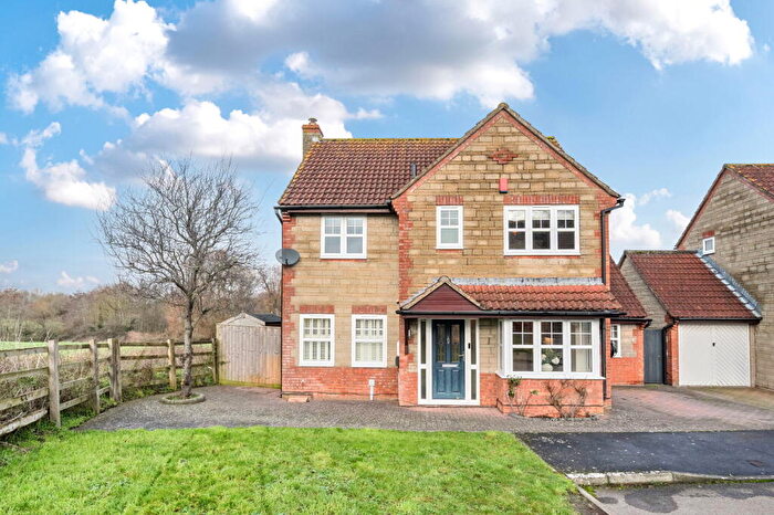 4 Bedroom Detached House For Sale In Marden Way, Calne, SN11