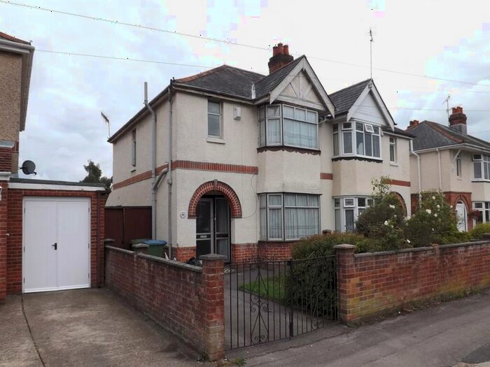 3 Bedroom House To Rent In King Georges Avenue, Southampton, SO15