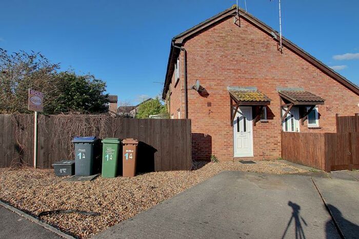 1 Bedroom Terraced House To Rent In Monks Way, Chippenham, SN15