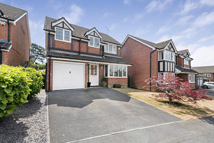 4 Bedroom Detached House For Sale In Reads Field, Four Marks, Alton, Hampshire, GU34