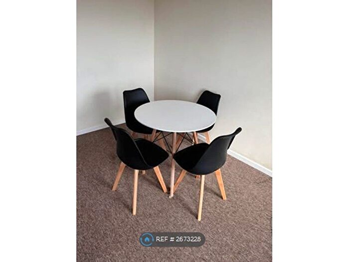 2 Bedroom Flat To Rent In Nelson House, Bristol, BS16