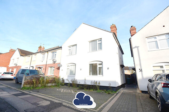3 Bedroom End Of Terrace House For Sale In Crescent Avenue, Upper Stoke, Coventry, CV3