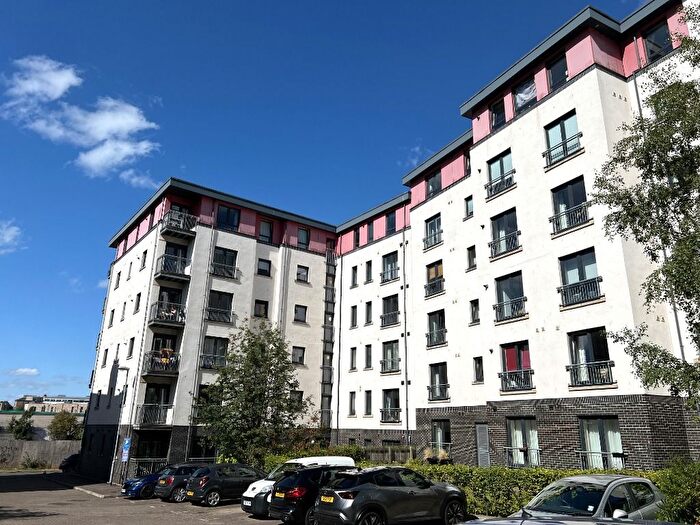 2 Bedroom Flat To Rent In Tinto Place, Bonnington, Edinburgh, EH6