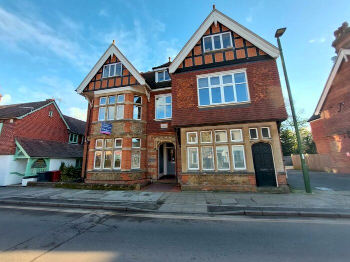 1 Bedroom Flat To Rent In Midhurst, GU29