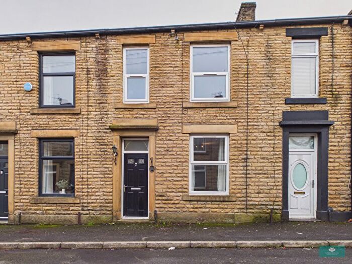 3 Bedroom Terraced House For Sale In Duckworth Street, Shaw, OL2