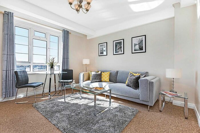 Land To Rent In Hatherley Grove, Bayswater, London, W2