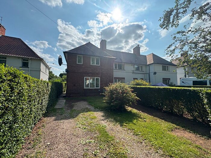 3 Bedroom Semi-Detached House To Rent In Woodside Road, Nottingham, NG9