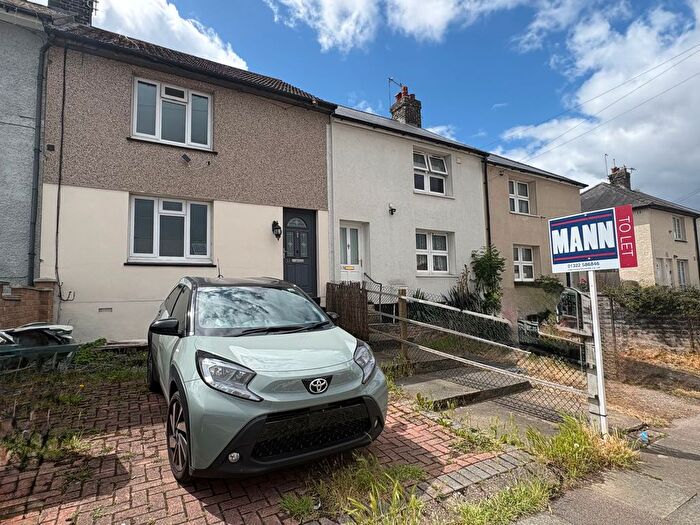 3 Bedroom Property To Rent In Willow Road, Dartford, DA1