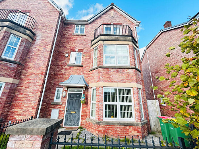 5 Bedroom Semi Detached House For Sale In Kingsfold Avenue, Fulwood, Preston, PR2