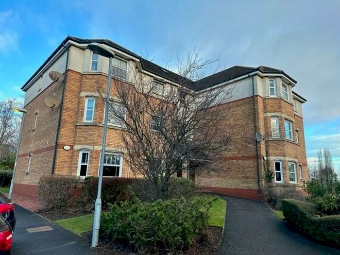 2 Bedroom Flat To Rent In Dunnet Court, Westcraigs, G72