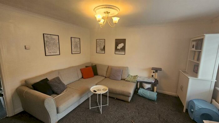 3 Bedroom House To Rent In Manor Chase, Beddau, Pontypridd, CF38