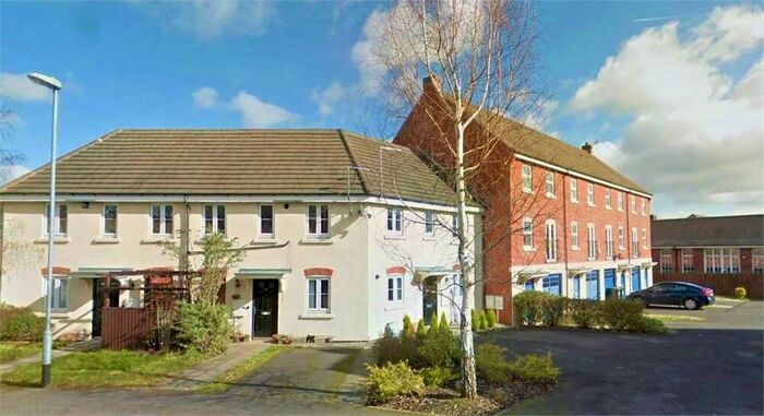 2 Bedroom Flat To Rent In Alderman Close, Nottingham, NG9